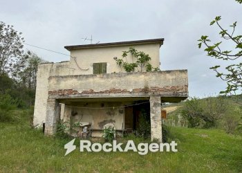 Facciata - Rustico contrada Serepenne, Villamagna - foto 1