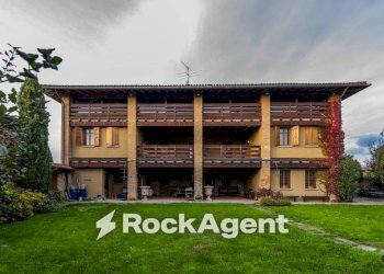 Facciata - Rustico strada del Monasterolo, Levate - foto 3