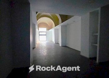 Magazzino - Negozio viale della Libertà, 145, Catania - foto 10