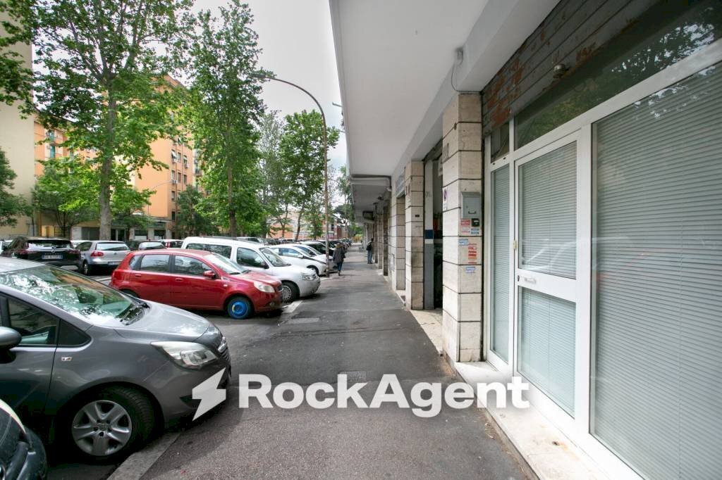 Zona - Negozio via Olevano Romano, 228, Roma - foto 1