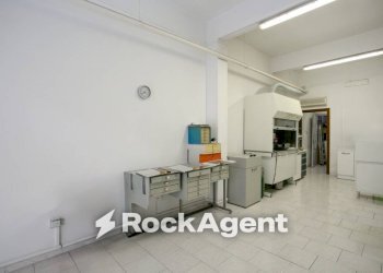 Interno non residenziale - Negozio via Olevano Romano, 228, Roma - foto 12