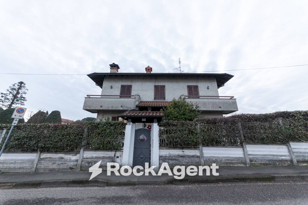 Facciata - Villa via Vittorio Alfieri, 39, Cerro Maggiore - photo 3