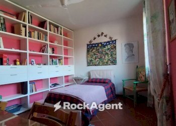Camera da letto - Villa via P. Nenni, 15, Motta Visconti - photo 18