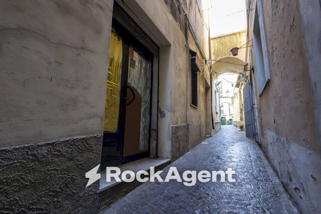 Zona - Negozio vico Piazza Mercanti, 9, Catanzaro - foto 1