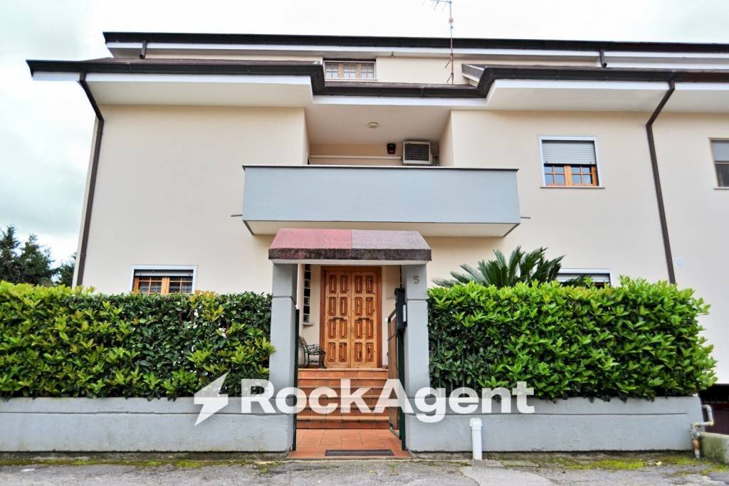 Facciata - Villa via Ombrone, 5, Latina - photo 2