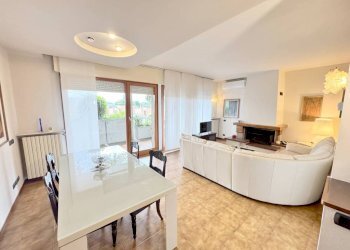 Salone - Villa a Schiera via Antonio Pacinotti, Bergamo - foto 11