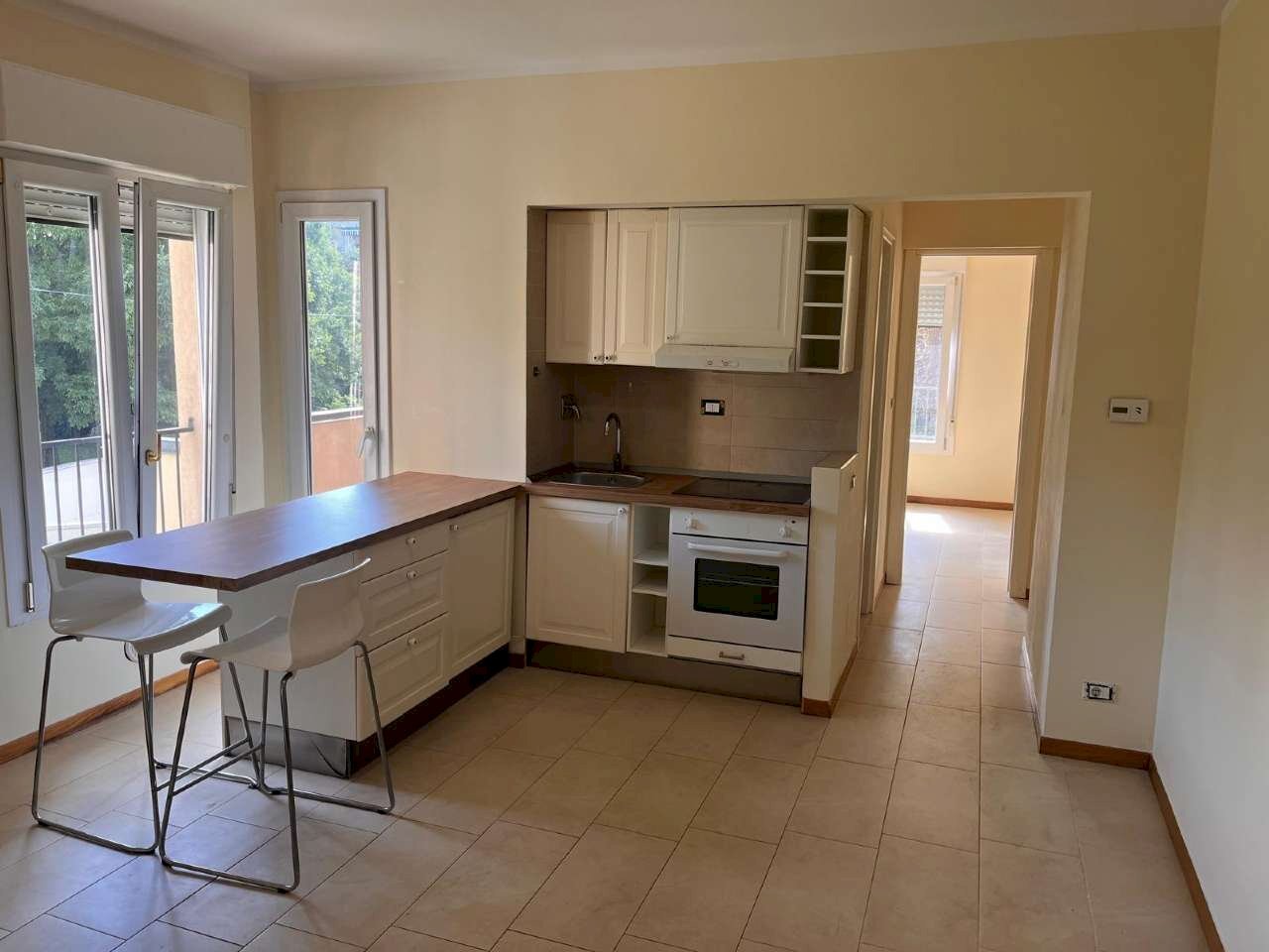 soggiorno - Appartamento via Guido Minarini, San Lazzaro di Savena - foto 1