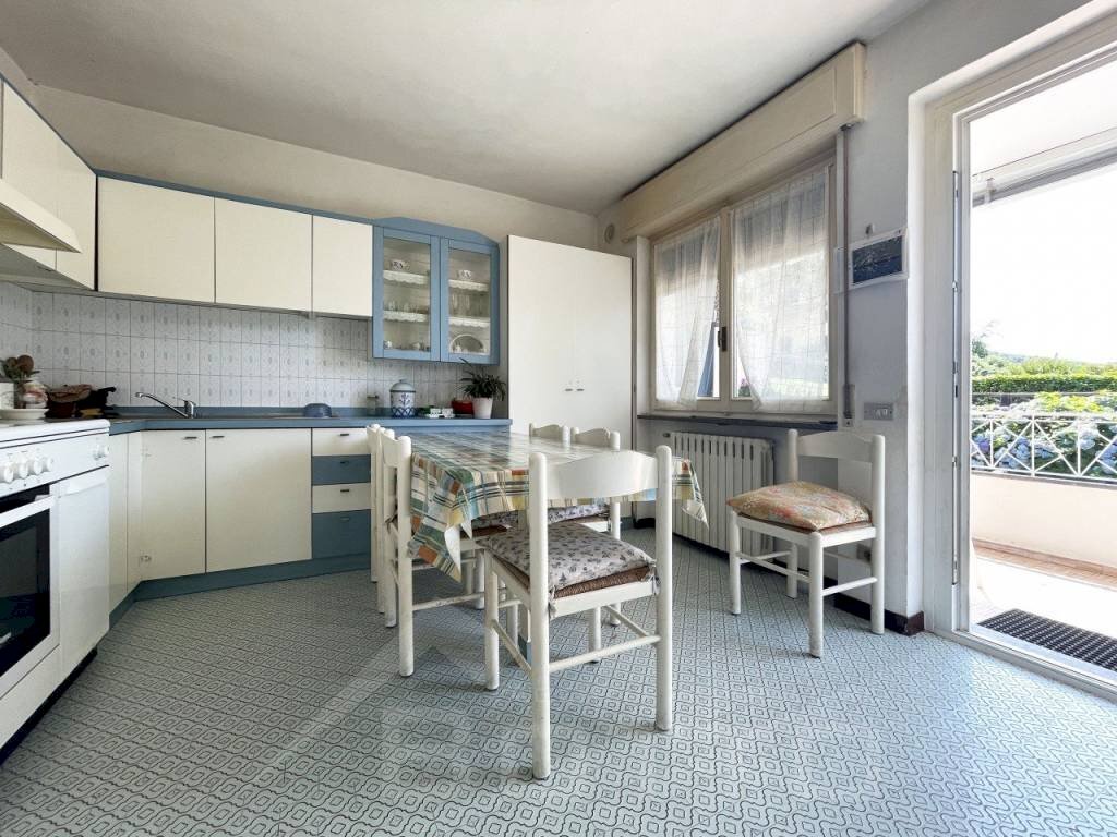Cucina - Quadrilocale via Torre 40, Bolzano Novarese - foto 3