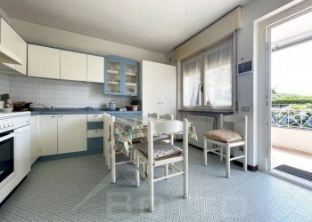 Cucina - Quadrilocale via Torre 40, Bolzano Novarese - foto 3