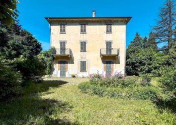 Facciata - Villa via Parona 8, Gozzano - photo 2