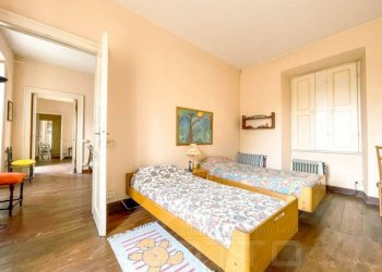 Camera da letto - Villa via Parona 8, Gozzano - photo 33
