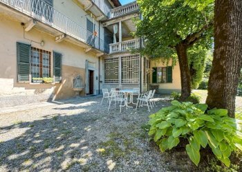 Cortile interno - Villa via Parona 8, Gozzano - photo 36
