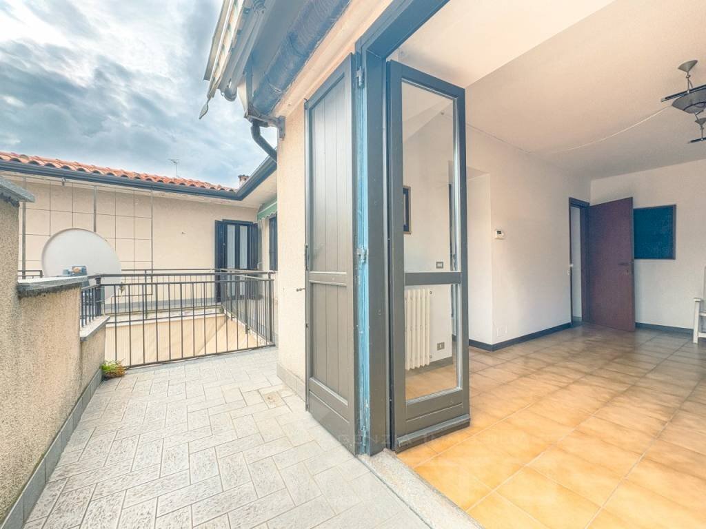 Terrazzo - Trilocale via B. Maioni 32, Borgomanero - foto 3