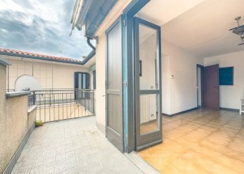 Terrazzo - Trilocale via B. Maioni 32, Borgomanero - foto 3