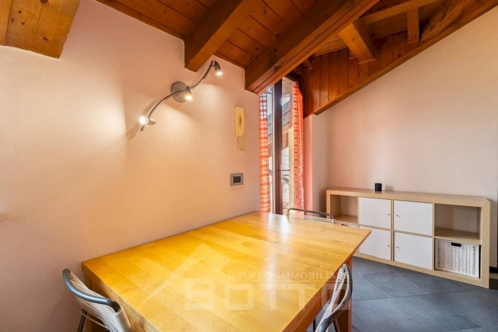 Stanza non arredata - Bilocale via Brunelli Maioni, 3, Borgomanero - foto 3