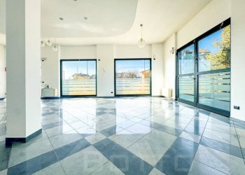Interno non residenziale - Shop via Gozzano 78, Borgomanero - photo 6