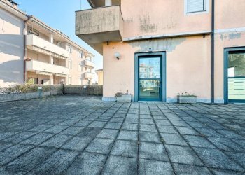 Terrazzo - Shop via Gozzano 78, Borgomanero - photo 9