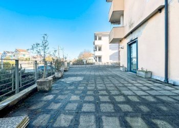 Terrazzo - Shop via Gozzano 78, Borgomanero - photo 10