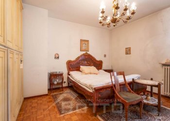 Camera da letto - Trilocale corso Roma, 78, Borgomanero - foto 10