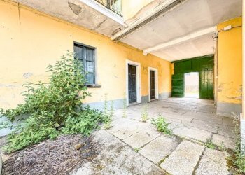 Cortile interno - Appartamento via Valsesia, Pogno - foto 3