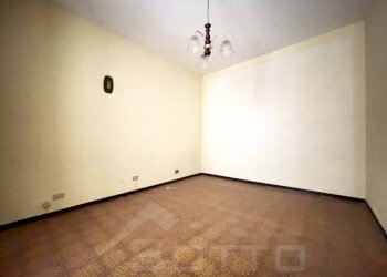 Camera da letto - Bilocale piazza san pietro 8, Gargallo - foto 7