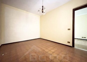 Camera da letto - Bilocale piazza san pietro 8, Gargallo - foto 8