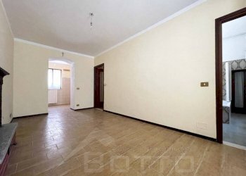 Cucina - Bilocale piazza san pietro 8, Gargallo - foto 10