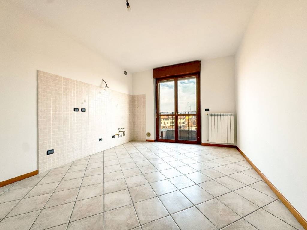Cucina - Appartamento via siai 2, Borgomanero - foto 2