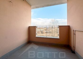 Terrazzo - Three-room apartment via siai 2, Borgomanero - photo 7