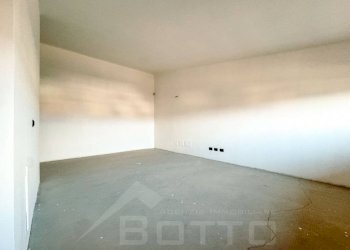 Camera da letto - Three-room apartment via siai 2, Borgomanero - photo 10