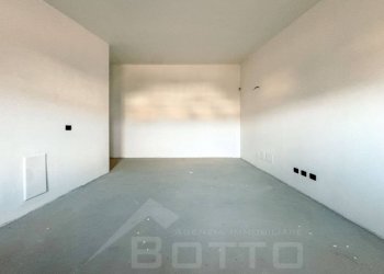 Camera da letto - Three-room apartment via siai 2, Borgomanero - photo 11