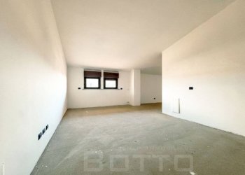 Camera da letto - Three-room apartment via siai 2, Borgomanero - photo 12