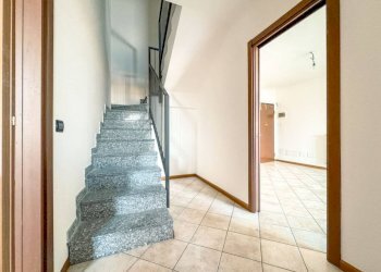 Scala - Three-room apartment via siai 2, Borgomanero - photo 16