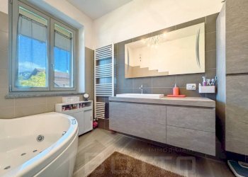 Bagno - Villa dante alighieri 81, hamlet Ballarate, Leggiuno - photo 16