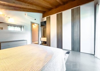 Camera da letto - Villa dante alighieri 81, hamlet Ballarate, Leggiuno - photo 19