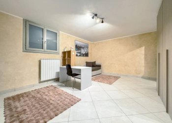 Salone - Villa dante alighieri 81, hamlet Ballarate, Leggiuno - photo 32