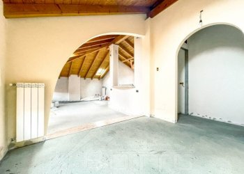 Stanza non arredata - Appartamento via Sanado 58, Borgomanero - foto 4