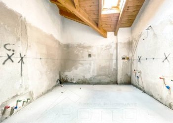 Bagno - Appartamento via Sanado 58, Borgomanero - foto 8