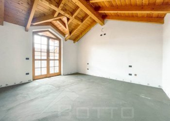 Camera da letto - Appartamento via Sanado 58, Borgomanero - foto 9
