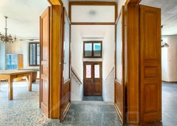 Corridoio - Villa via Sant'anna 2, Valstrona - foto 9