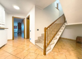 Scala - Villa via Beltrami 6c, Maggiora - photo 24