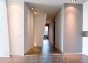 Corridoio - Villa via Giovanni Zanetta 9, Romagnano Sesia - photo 30