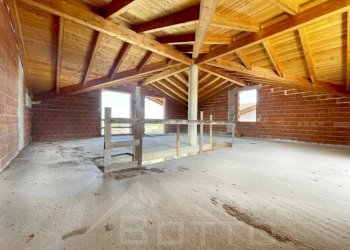 Stanza non arredata - Villa via panighera 17, Gargallo - foto 7