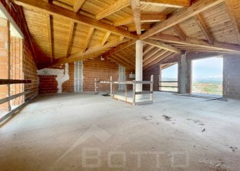 Stanza non arredata - Villa via panighera 17, Gargallo - foto 8