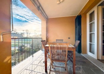 Veranda - Appartamento via castelconturbia 10, Agrate Conturbia - foto 14