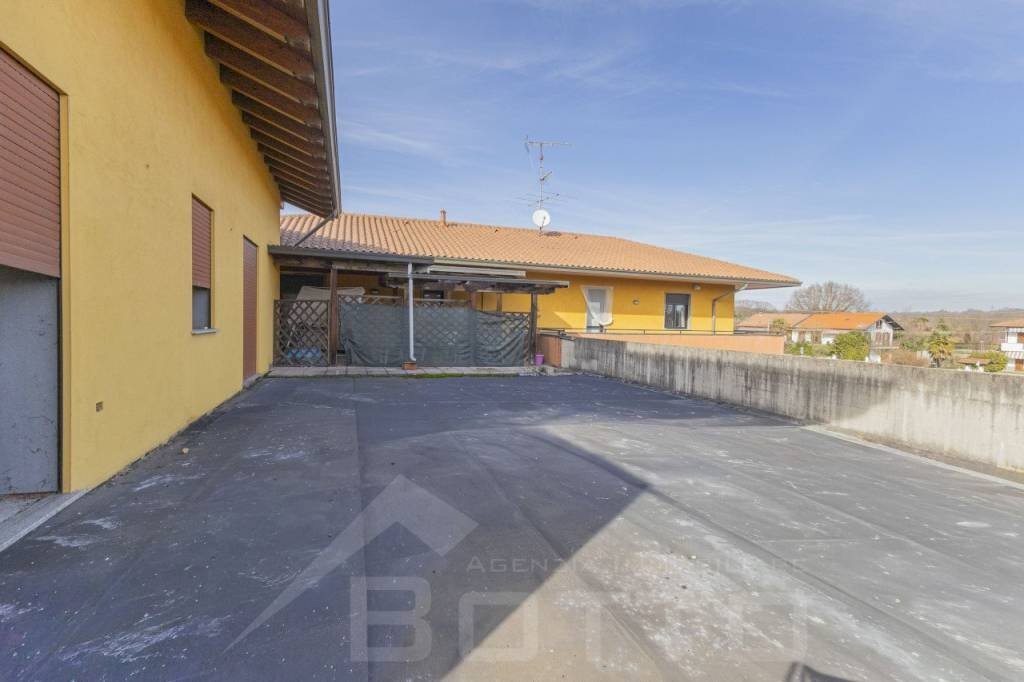 Terrazzo - Villa via novara 302, Borgomanero - foto 3
