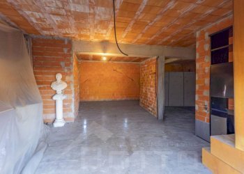 Stanza non arredata - Villa via novara 302, Borgomanero - photo 2