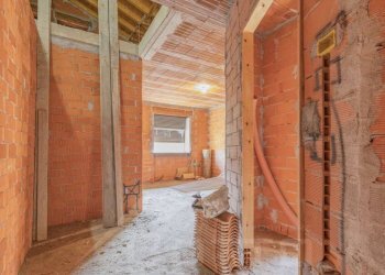 Stanza non arredata - Villa via novara 302, Borgomanero - photo 10