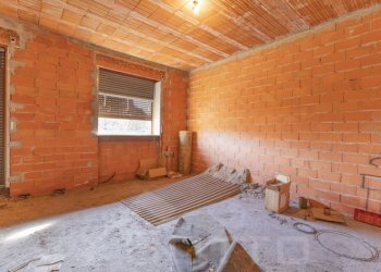 Stanza non arredata - Villa via novara 302, Borgomanero - photo 12