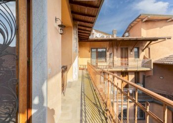 Balcone - Stable - Palace via Dante 24, Gozzano - photo 2
